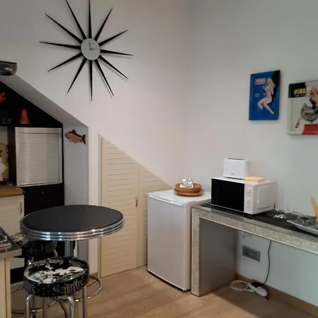 A-mare Konukevi Viareggio